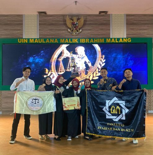 Mahasiswi FSH Juara 2 Lomba Debat UIN Malang 2023