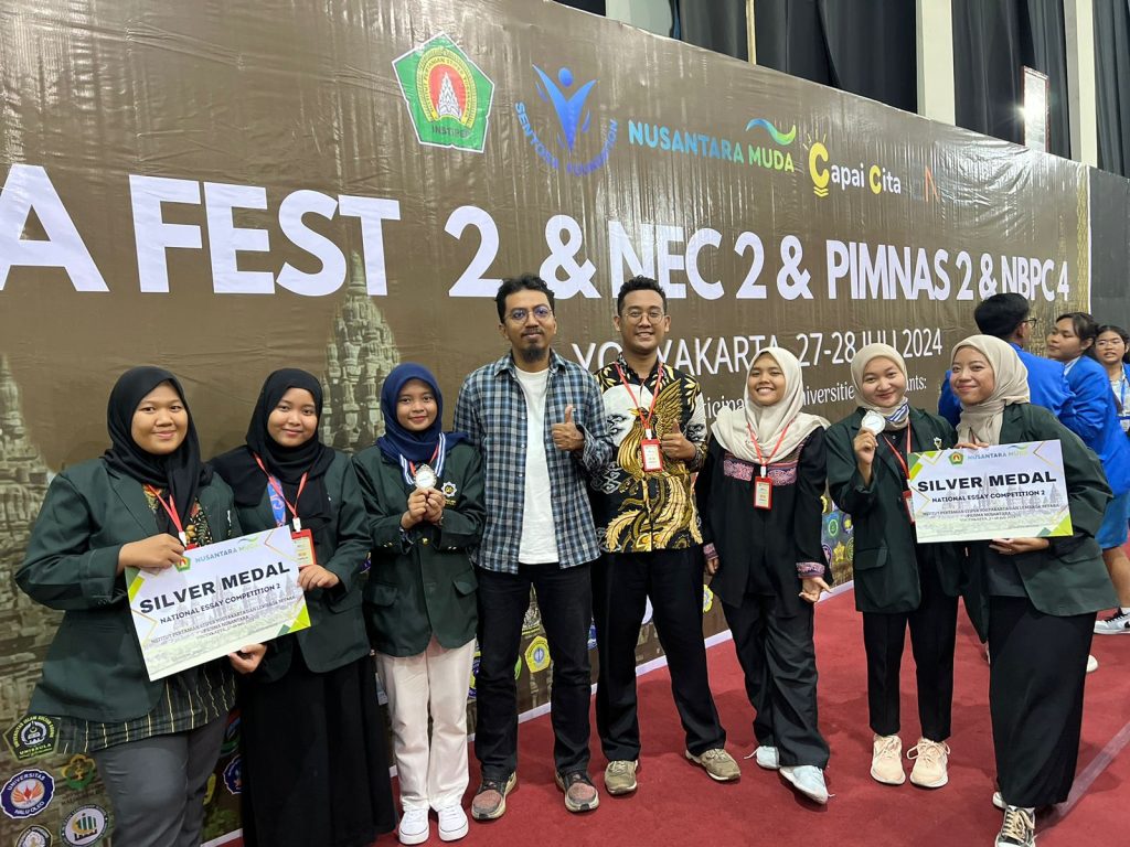 Mahasiswa Ilmu Kelautan UINSA meraih silver medal pada Essay Competition