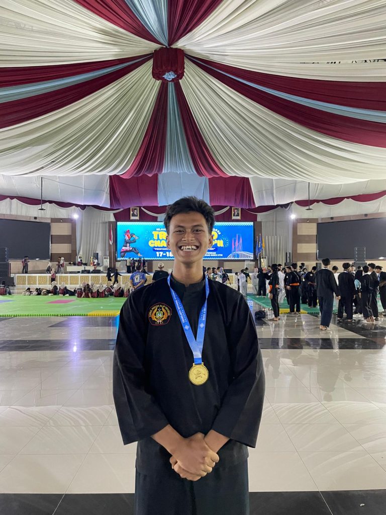 Prestasi Mahasiswa FSH